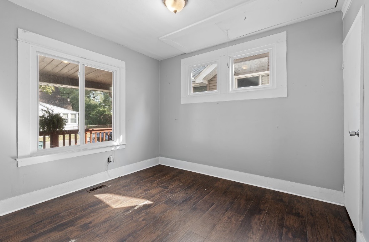 Building Photo - 243 Edgewood Pl