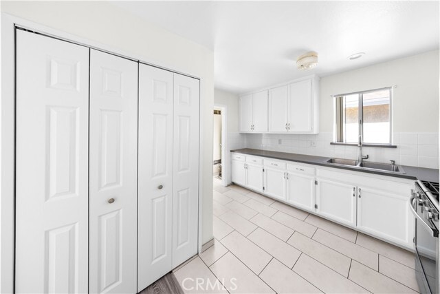 Building Photo - 10225 Fernglen Ave