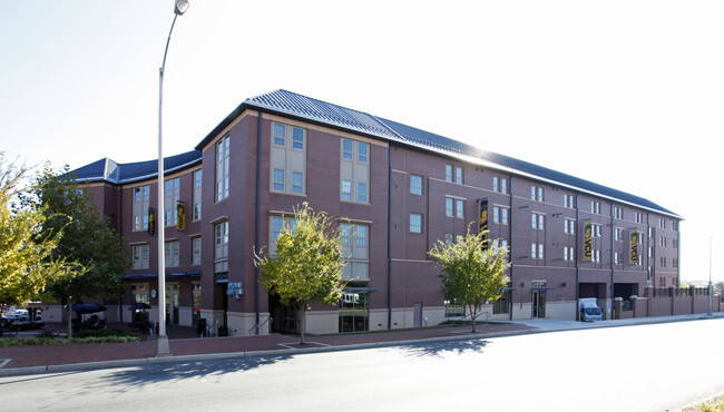 Primary Photo - Cary and Belvidere