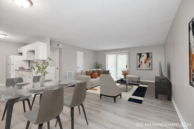 Building Photo - Savannah Heights