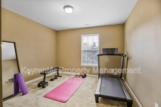 Building Photo - 611 Crosswinds Cir