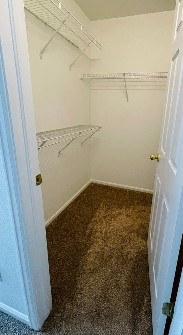 Building Photo - Townhome -2 bed 2.5 bath + bonus area