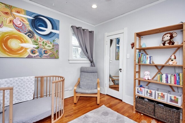 Building Photo - Long Realty & Property Management - Lovely Park Hill Home