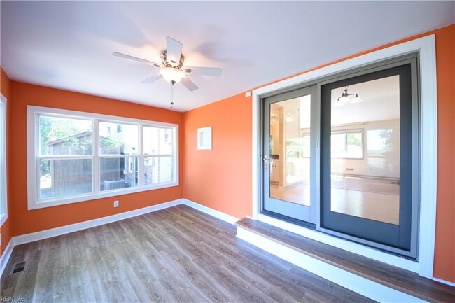 Building Photo - 8356 Cape View Ct