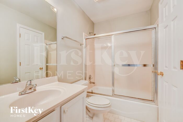 Building Photo - 329 Dulaine Cove
