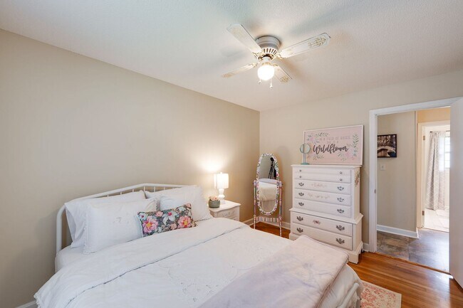 Building Photo - 2508 Canal Dr NW