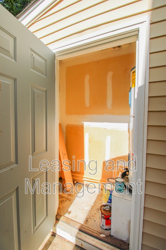 Building Photo - 1247 Island Club Dr
