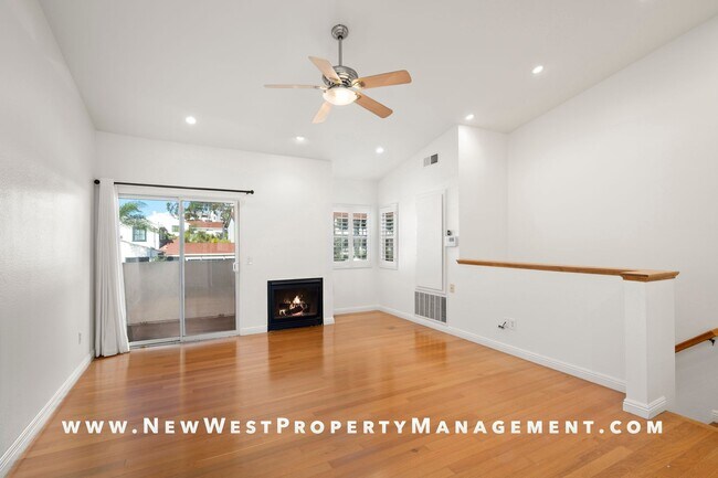 Building Photo - Exquisite North Park/University Heights Townhome, Small Pet Ok!