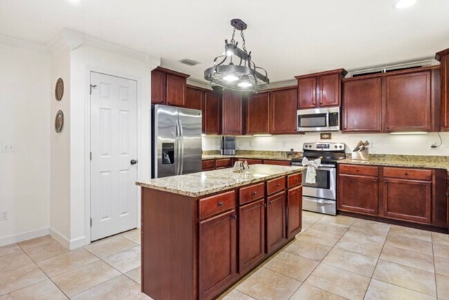 Building Photo - 3BR Smart Solar Home Near Eglin & Hurlburt AFB in Fort Walton Beach!