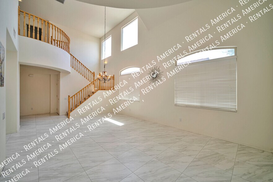 Building Photo - 12920 N Salt Cedar Dr