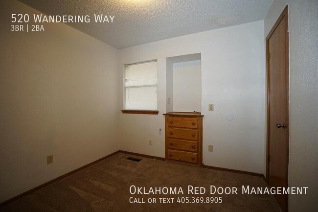 Building Photo - 520 Wandering Way