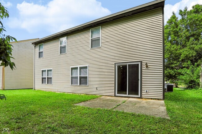 Building Photo - 5439 Lake Boggs St