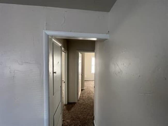 Building Photo - Charming 2 Bed / 1 Bath Home in Prime SW OKC Location