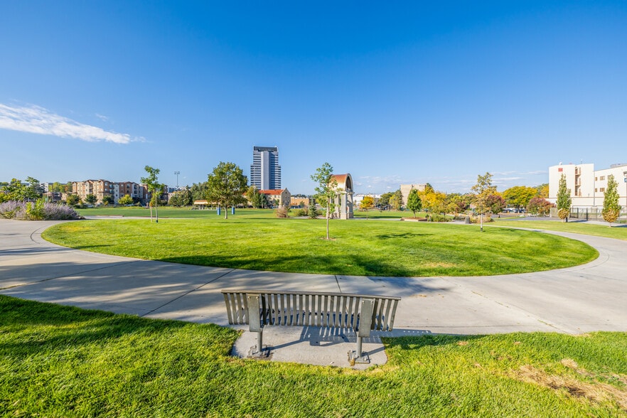 Building Photo - 4816 E Kentucky Ave