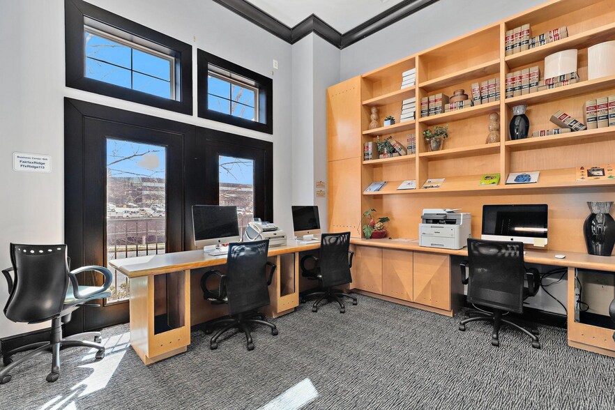Building Photo - 11349 Aristotle Dr