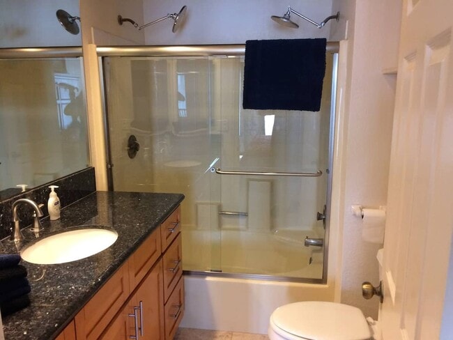 Building Photo - Amazing Townhouse in front of the beach and the ses. Gustavo Lopez AMSI