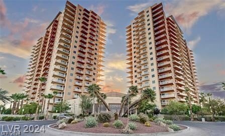 Primary Photo - 8255 Las Vegas Blvd S