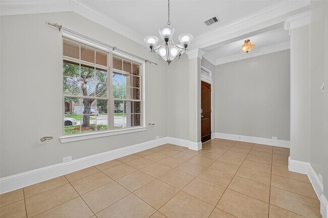 Building Photo - 7023 Sanders Hill Ln
