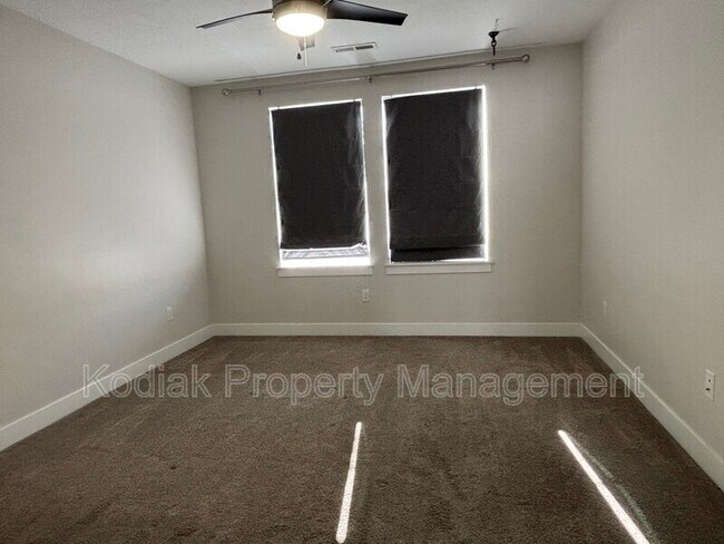 Building Photo - 11772 S Banff Spgs Dr