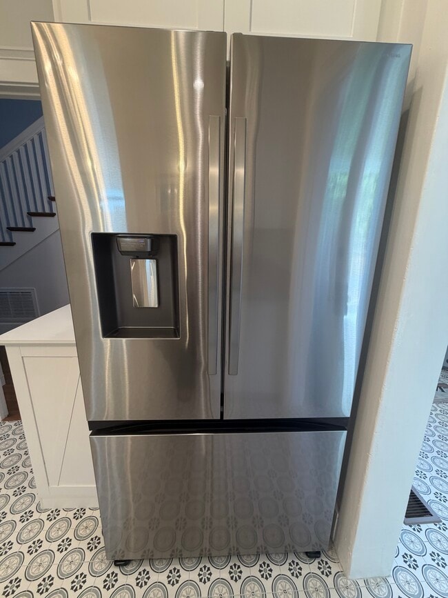New Large Fridge - 713 S Bronson Ave