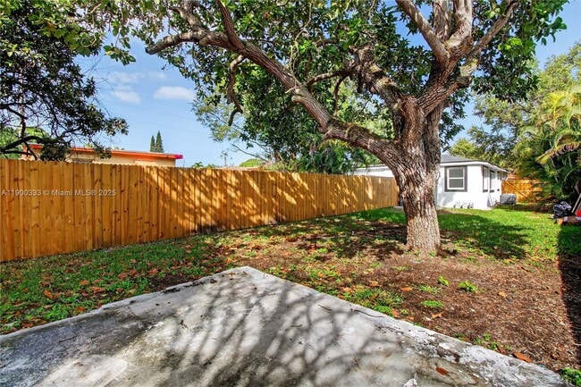 Building Photo - 428 NW 97th St