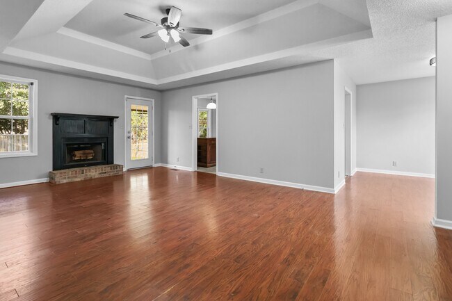 Building Photo - 609 Corinth Ct