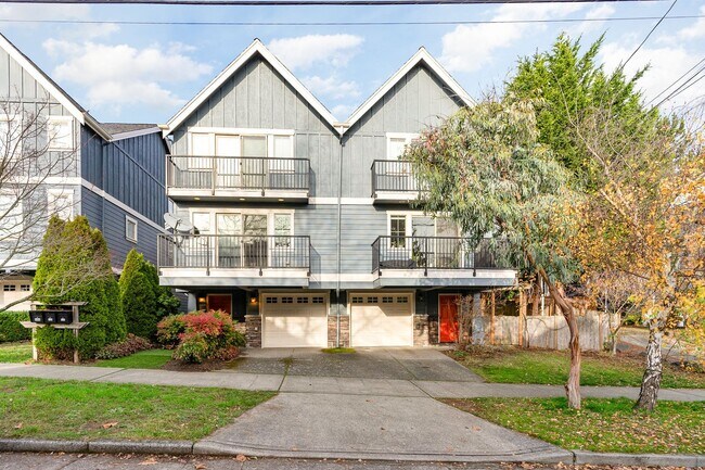 Primary Photo - 3Bd/2.5Ba Seattle Townhome
