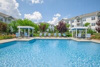 Building Photo - The Pointe at Dorset Crossing