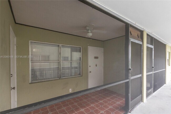 Building Photo - 1425 Arthur St