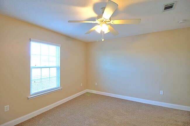 Building Photo - 381 Mancy Garrason Loop