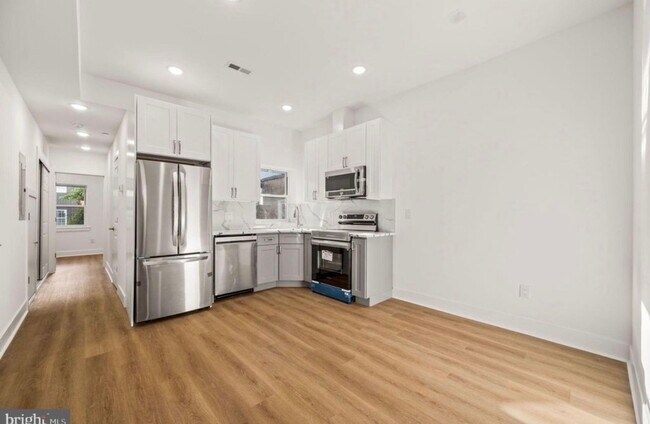 Building Photo - 2104 N 8th St