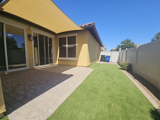 Building Photo - MOVE-IN READY HOME IN COOLEY STATION!