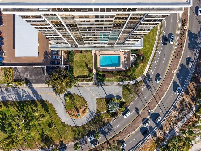 Building Photo - 770 S Palm Ave