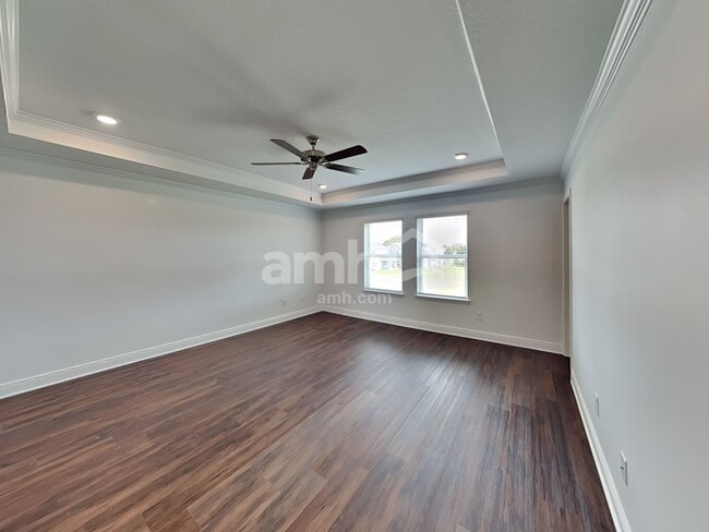 Building Photo - 14628 Cedar Ml Dr
