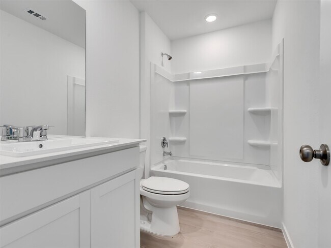 Building Photo - 921 Capracotta Dr