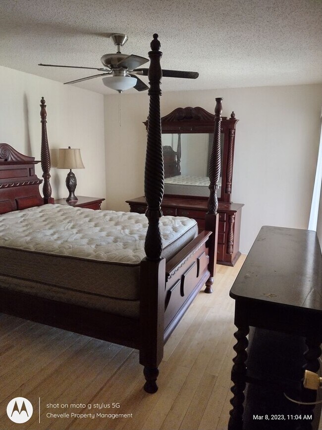 Building Photo - Furnished 2 bedroom with Loft