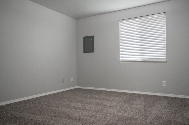 Building Photo - 7019-RLProperties