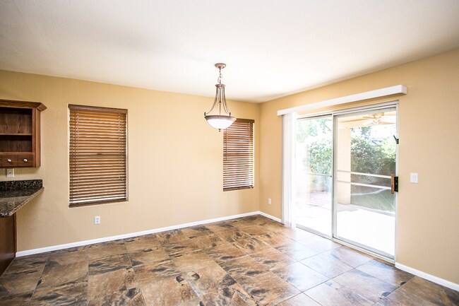 Building Photo - 4BR/2.5 BA. Located in the Desert Ridge