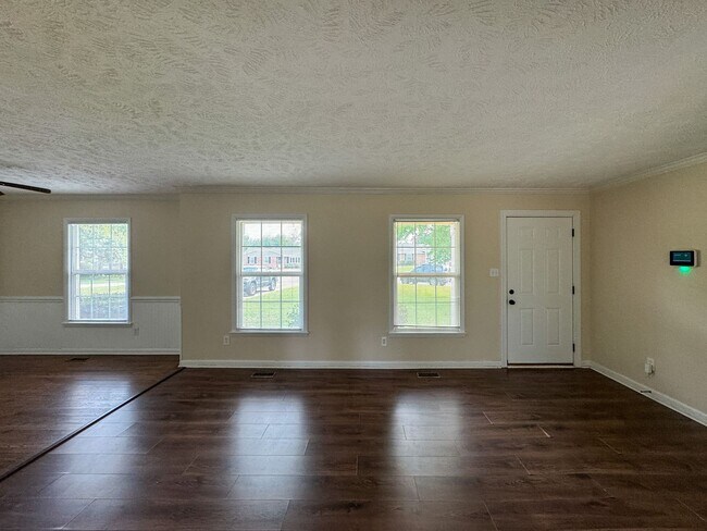 Building Photo - 5961 Chinas Ct