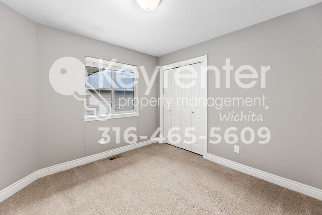 Building Photo - 2315-2317 E Coolwater St Duplex