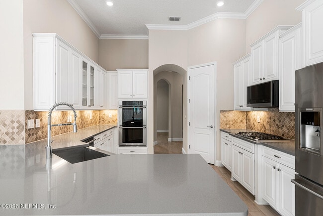 Building Photo - 126 Brasilla Ave