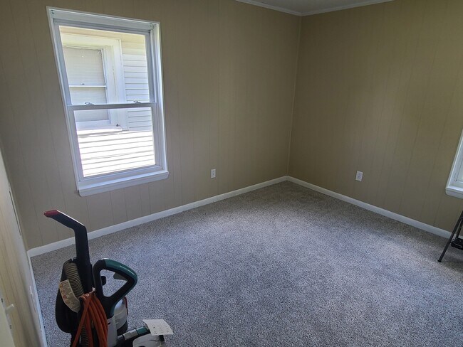 Bedroom 1 - 1007 7th St