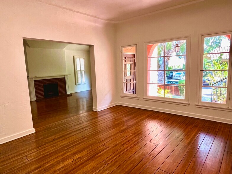 Formal Dining Rm - 1115 S La Peer Dr