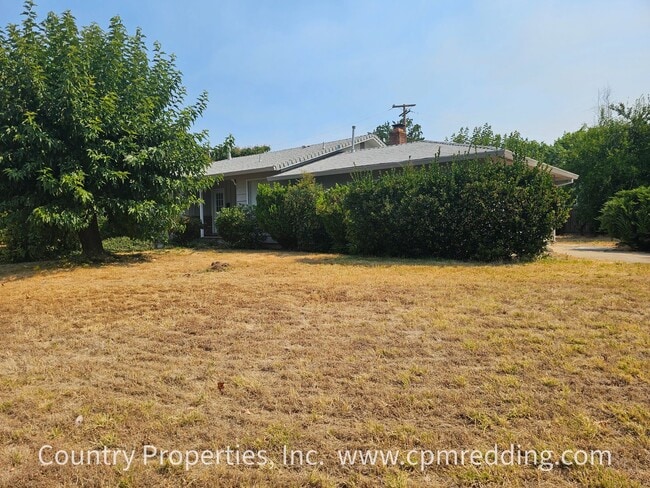 Building Photo - 3-Bedroom House on Corner Lot Available Now!