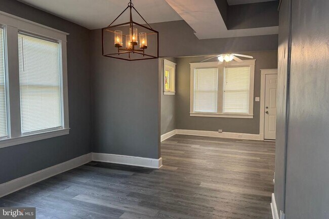 Building Photo - 2502 Halcyon Ave