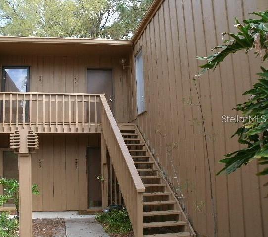 Primary Photo - 222 Crown Oaks Way