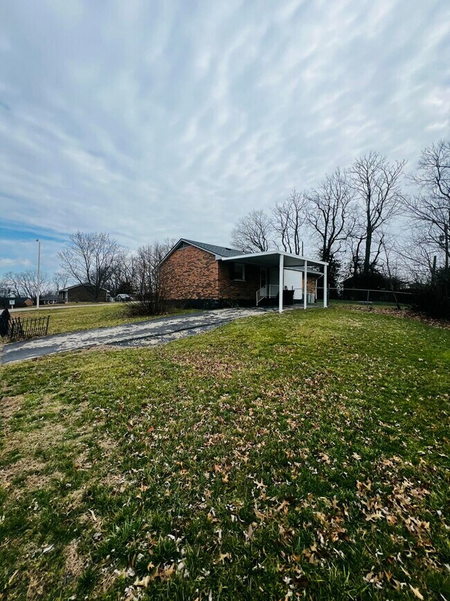 Building Photo - 1230 Trent Blvd