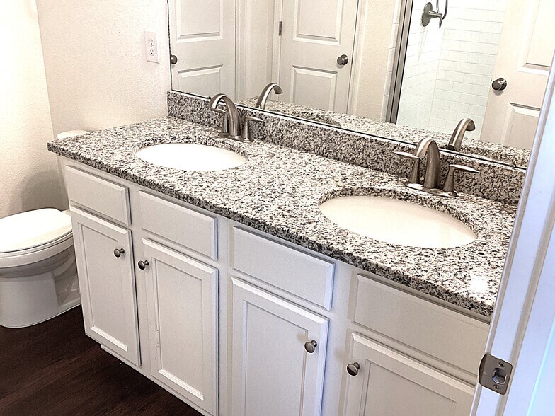 Building Photo - 4307 Reisswood Loop