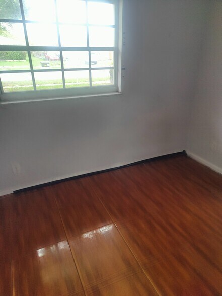 Building Photo - 2603 Walker Dr