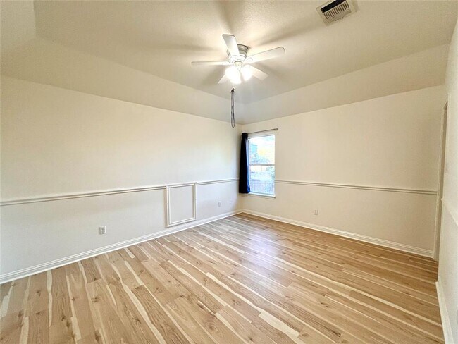 Building Photo - 3004 Edgecreek Pl
